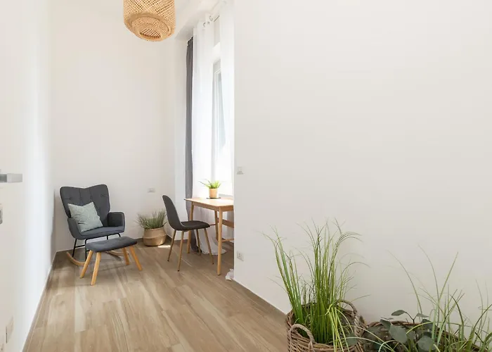 Luni 4 - Design Trilo -m3- 8 Min Dal Duomo Apartment *