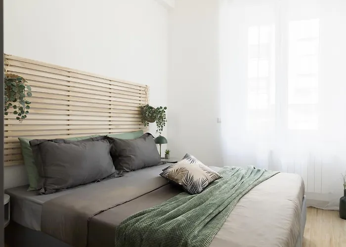 Apartment Luni 4 - Design Trilo -m3- 8 Min Dal Duomo *