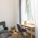 Luni 4 - Design Trilo -m3- 8 Min Dal Duomo Lägenhet